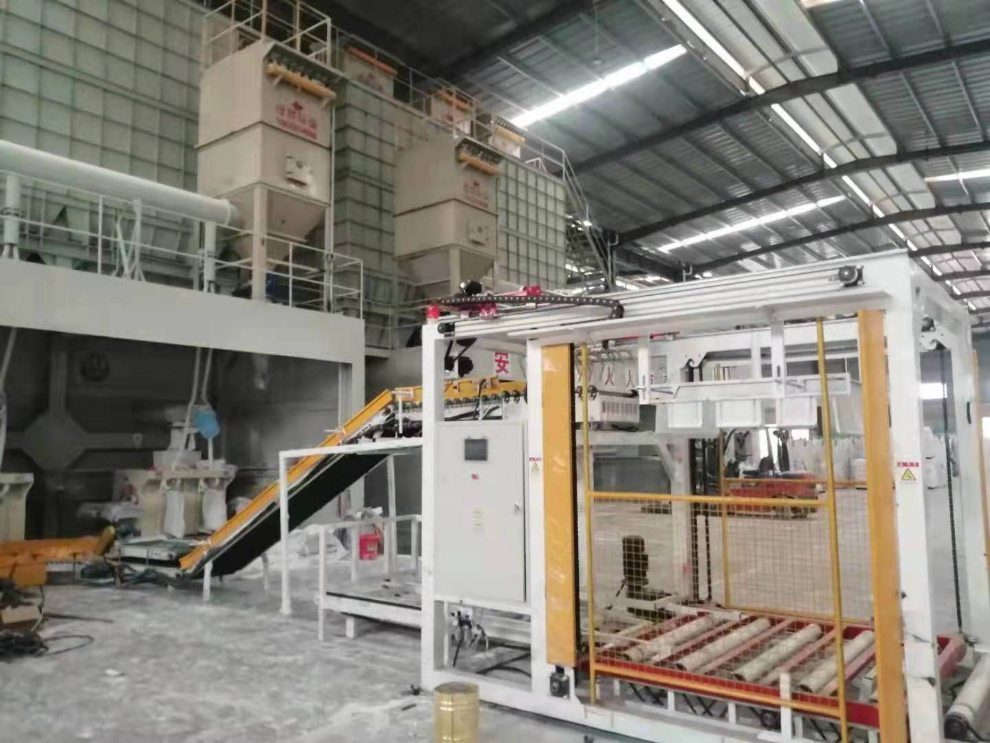 东方市立柱码垛机纸箱码垛机 - 价格